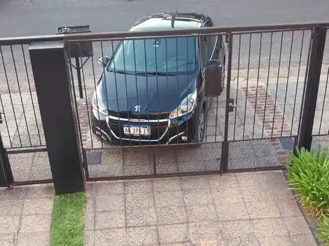 Depto Tipo Casa en Alquiler de 3 ambientes