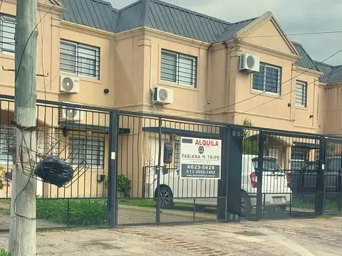 Dúplex 3 ambientes en alquiler Ituzaingó Norte
