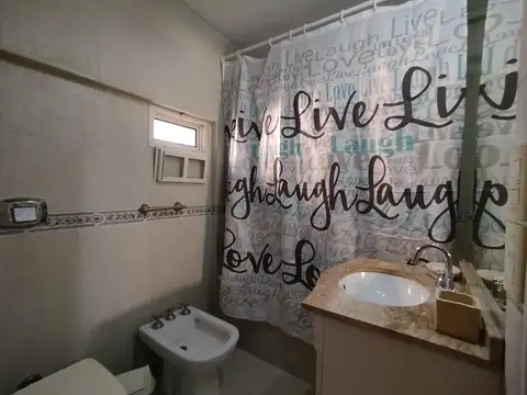 2 AMB FTE BCON AMOBLADO - EXCELENTE UBICACION - PILETA - PARRILLA - SUM