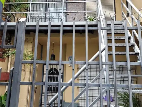 Casa en venta - 2 Dormitorios 1 Baño 1 Cochera - 90Mts2 - La Matanza