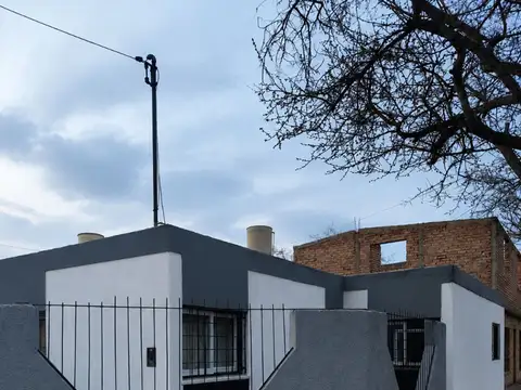 CASA EN VENTA 3 DORMITORIOS EN GUAYMALLEN