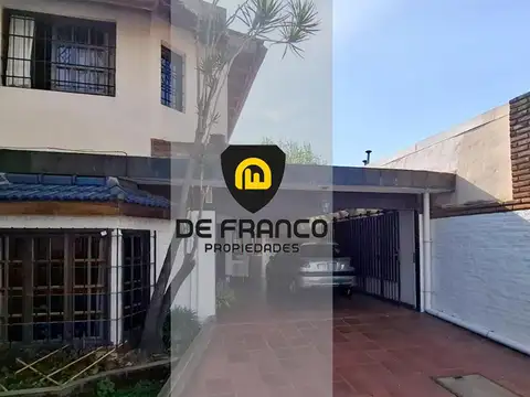 VENTA CASA SAN MIGUEL - 3 DORMITORIOS -PILETA Y QUINCHO