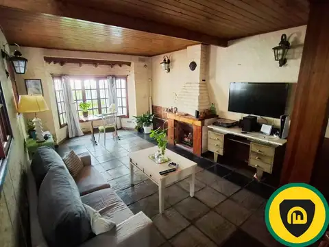 Casa en  VENTA SAN MIGUEL - 3 DORMITORIOS -PILETA Y QUINCHO