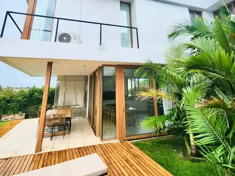 Casa en Venta de 5 dormitorios