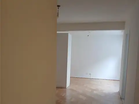 Montevideo 500, Piso 5