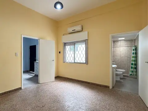 Depto Tipo Casa en Venta en Villa Ballester, USD 45.000