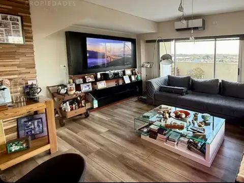 Departamento 4 ambientes con 3 baños