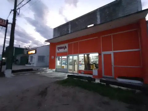 VENTA LOCAL COMERCIAL EN UBICACION ESTRATEGICA IDEAL PARA TU NEGOCIO!