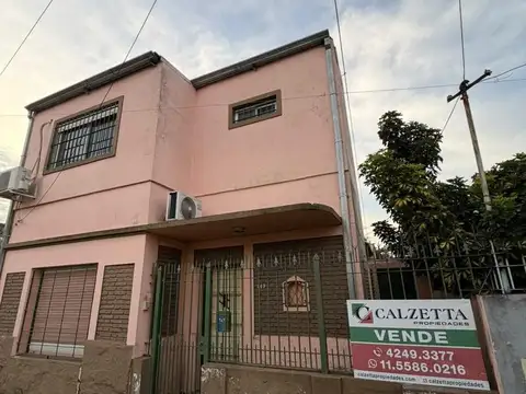 Casa 3 ambientes + depto 2 amb