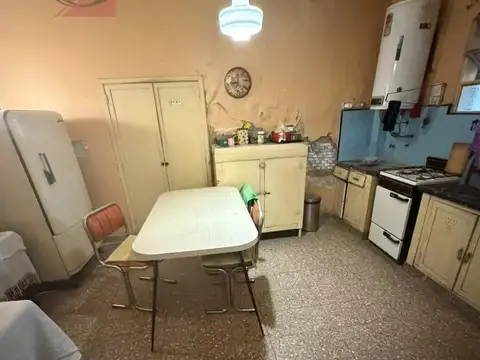 Casa 3 ambientes + depto 2 amb