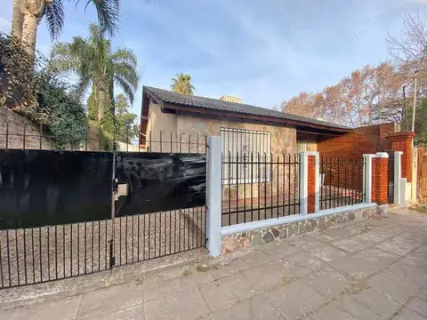 CASA - 3 AMBIENTES - MERLO SUR
