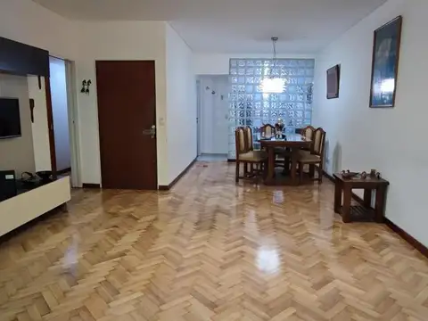 Departamento en Venta en Colegiales, USD 245.000