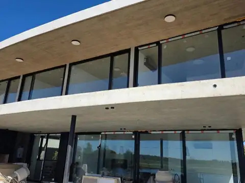 Casa en venta en el Barrio Muelles Puertos Escobar