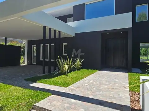 Casa en Alquiler de 3 dormitorios