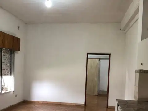 Depto Tipo Casa en Alquiler de 2 ambientes