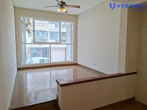Depto Tipo Casa en Alquiler de 3 ambientes