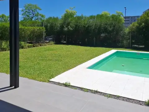 Casa en Alquiler en Puertos - Araucarias, USD 2.300