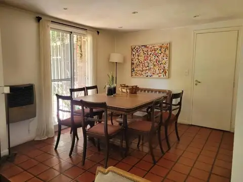 Casa 4 ambientes con 3 baños