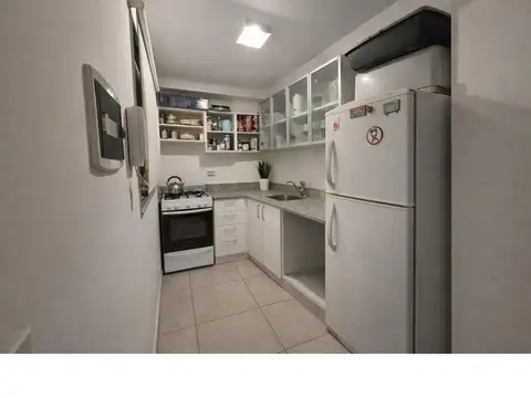 Alquiler de departamento sobre Riobamba  al 800