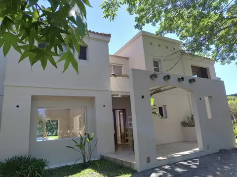 Casa en venta en St MATHEWS