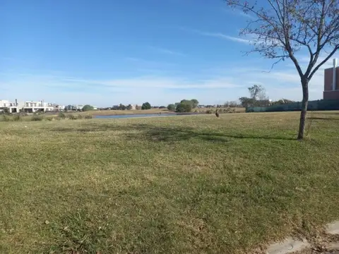 Barrio Golf, El Canton L17