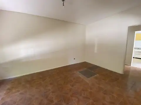 Depto Tipo Casa 3 ambientes con 1 baño