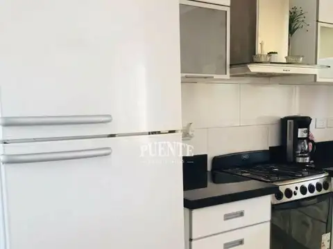Casa 6 ambientes con 2 baños