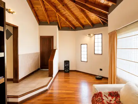 Casa en Venta en Lanús Oeste, USD 179.999