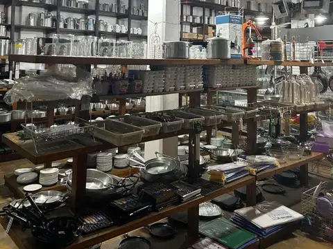 Local en Venta 89 años