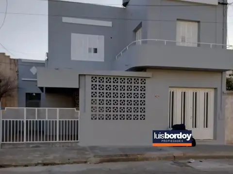 VENTA DE CASA EN DAMIAN P. GARAT 774