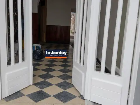 VENTA DE CASA EN DAMIAN P. GARAT 774