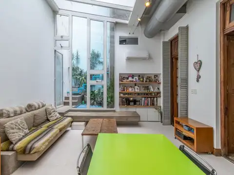 Depto Tipo Casa en Venta 80 años