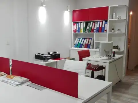 Oficina en Venta con 1 cochera