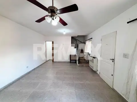 Depto Tipo Casa en Alquiler en Neuquén, $ 1.800.000