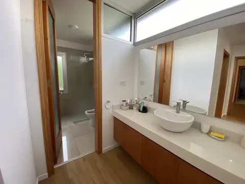 Casa en Alquiler de 4 dormitorios