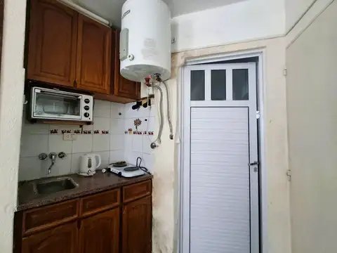 VENTA   DEPTO   1 AMBIENTE  AL FRENTE - CENTRO