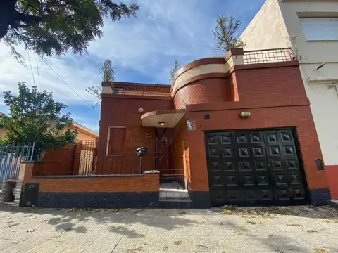 “Casa de 4 ambientes en venta – ¡Oportunidad!”