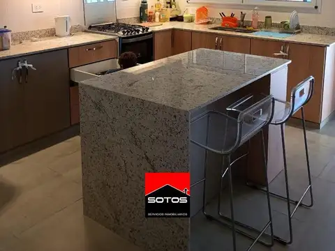 Casa en Venta de 4 dormitorios