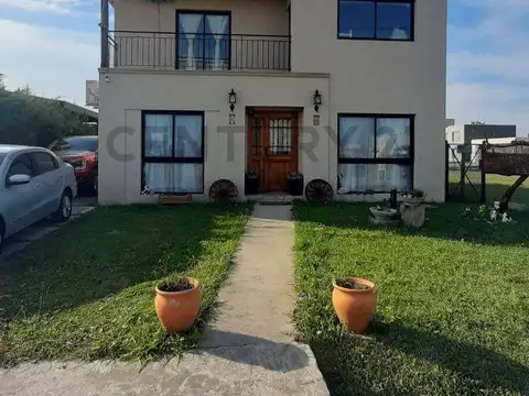 CASA EN VENTA, 5 AMBIENTES, ETAPA 1 BARRIO LAGUNA AZUL, EZEIZA.