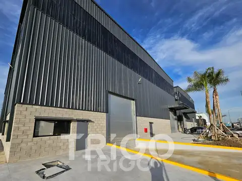 Alquiler de deposito industrial logistico en Polo industrial Spegazzini con dock de carga