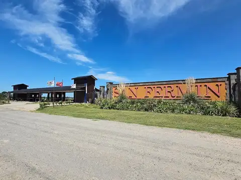 Lote de 30x30 en Condominio Cerrado San Fermín