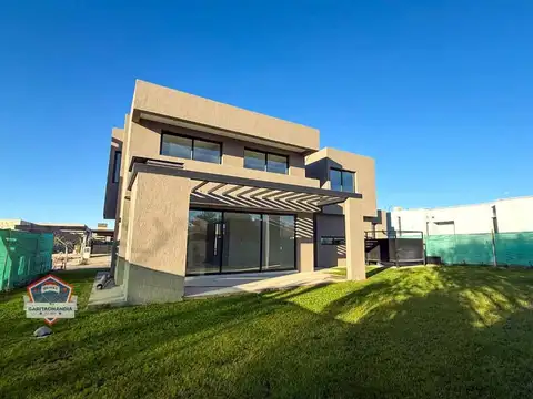 Casa en Alquiler en Carrodilla la Puntilla, USD 2.000