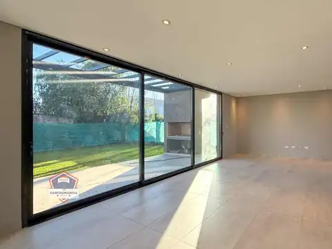 Casa en Alquiler 1 año