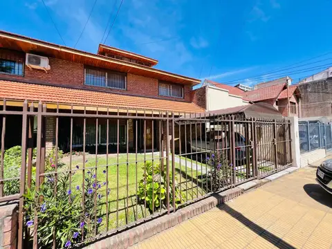 Chalet de 5 ambientes en venta, en Martínez