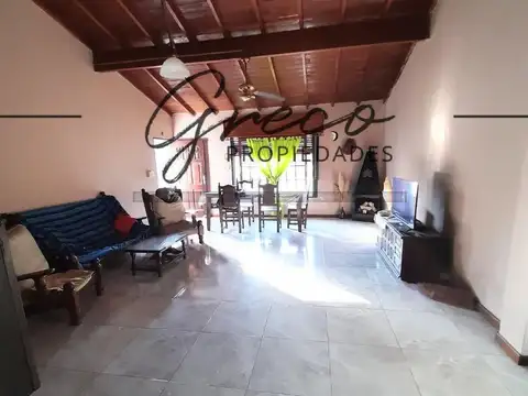 Casa 4 ambientes con 1 baño