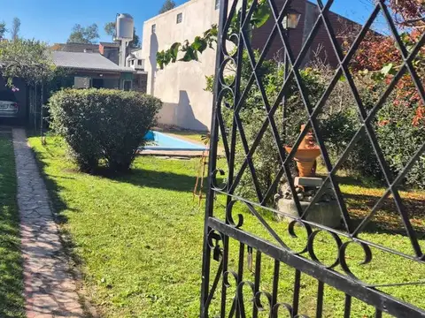 Casa quinta C/quincho, Pileta, gran parque, Moreno