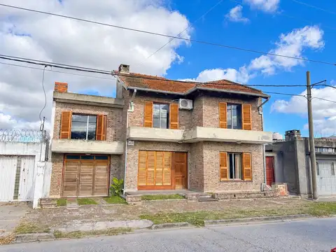 Casa en venta de 3 habitaciones excelente ubicación.