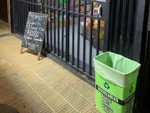 Local en Venta Via Púb.