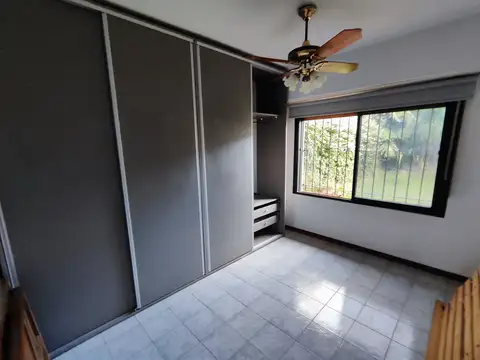 Casa con Galpon Centro Lujan Lote Grande