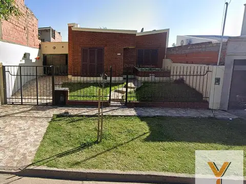 Casa en venta - 2 Dormitorios 1 Baño - San Nicolas de los Arroyos